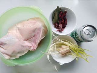 如何在家就能简单做一份啤酒鸭呢