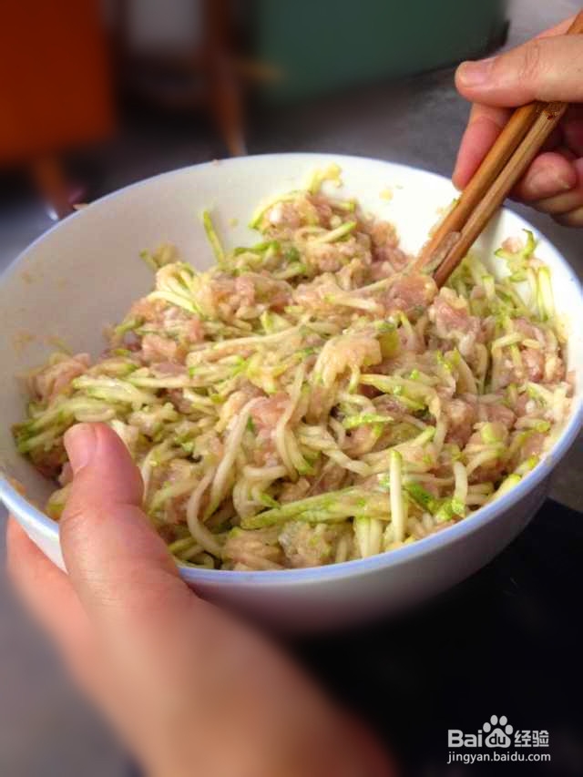 调制鱼肉馅去除腥味的方法