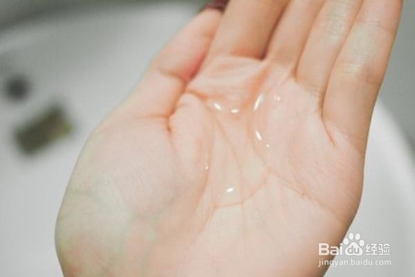 怎样天天做简单的面膜，使皮肤保湿嫩白