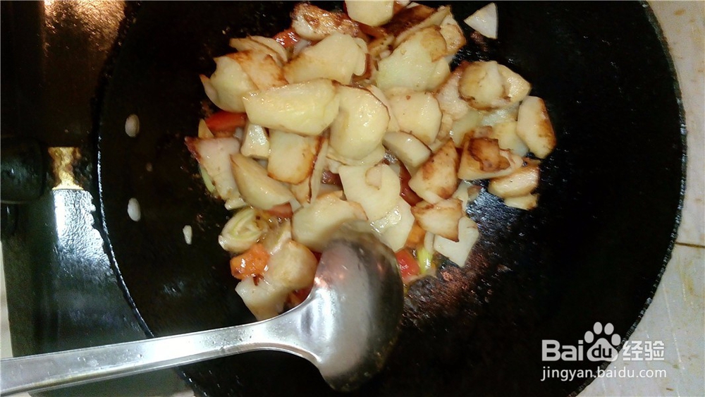 家常:西红柿炒土豆