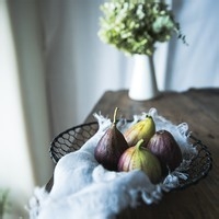 烤无花果配奶酪