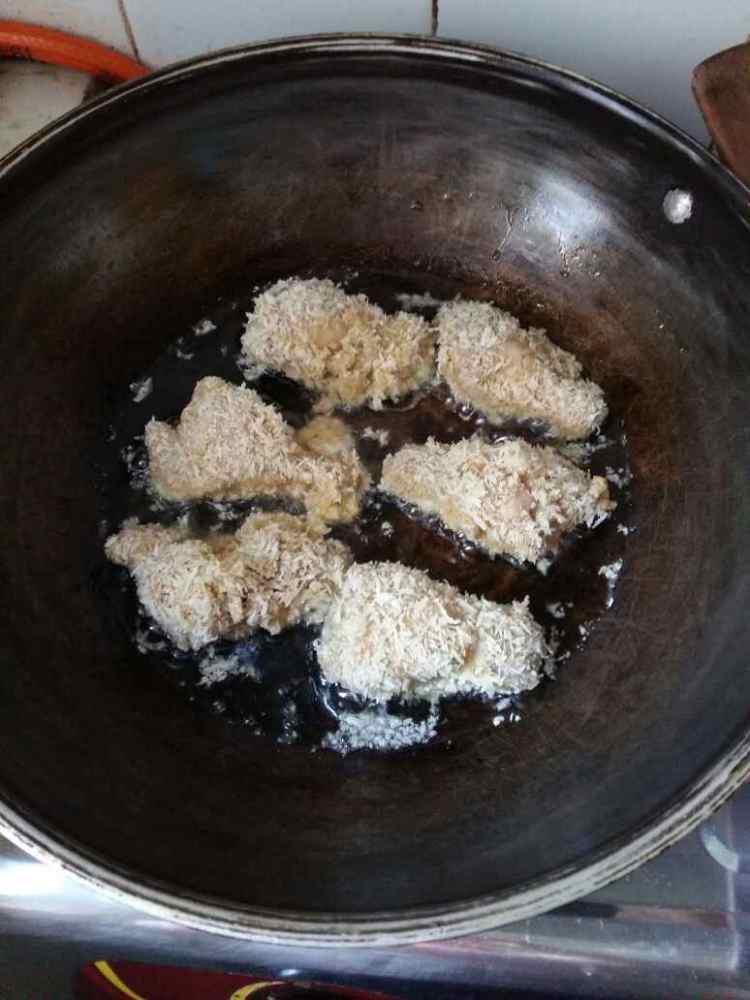 吃货福利：香炸翅根的做法，快收下。