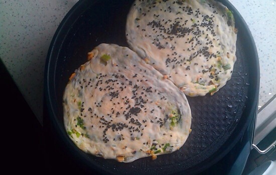黑芝麻香菇葱油饼