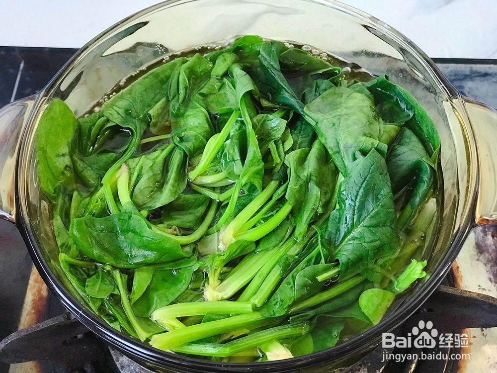 早餐煎炒烹炸太油腻，试试营养美味的菠菜鸡蛋糕