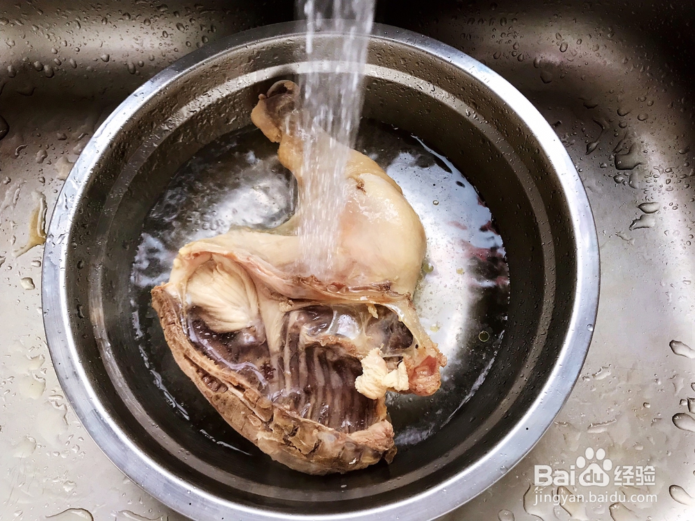 做出入味的姬松茸茶树菇鸡汤