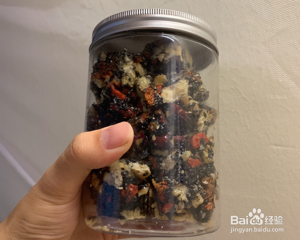 宝宝也爱吃的红枣核桃芝麻糕