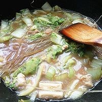 分享冒三鲜白菜肉炖粉条的做法步骤