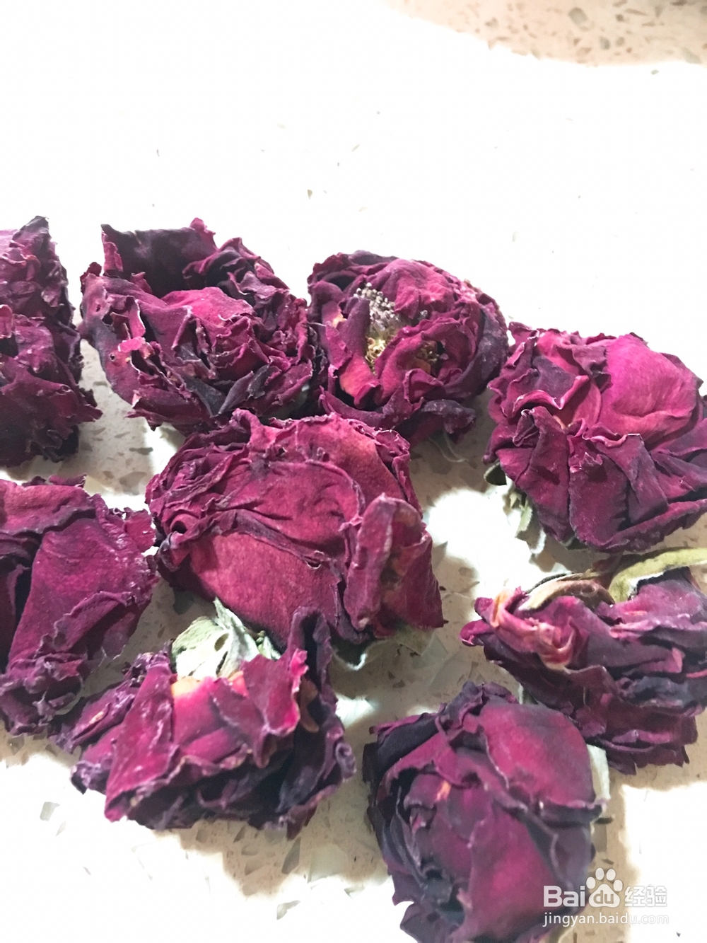小孩子超喜欢的银耳红枣汤