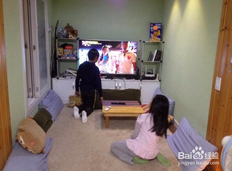 宝宝看电视上瘾怎么办？怎样让宝宝正确看电视