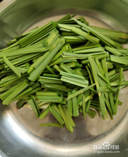 豆芽韭菜炒木耳的做法