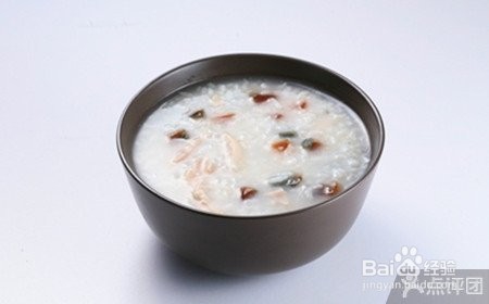 家庭装皮蛋瘦肉粥