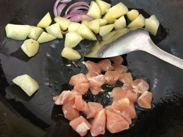 土豆咖喱鸡肉饭