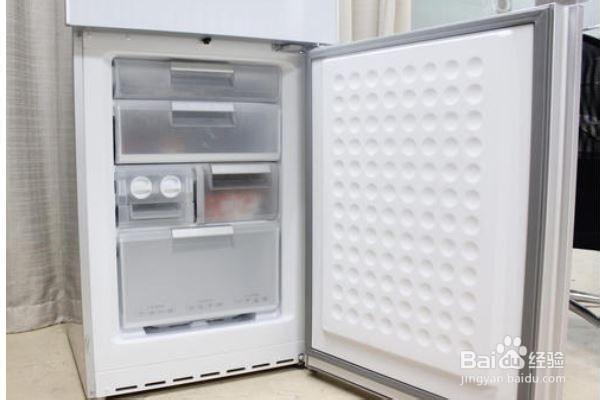 冰箱冷冻室有异味怎么办