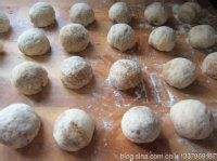 椒盐麻酱棋子烧饼的做法-（椒盐麻酱烧饼的做法窍门）[图]