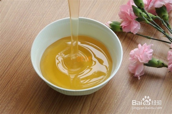 西红柿蜂蜜面膜的做法?西红柿和蜂蜜面膜好处?