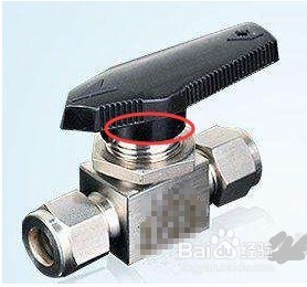 一种阀门加锁的方法