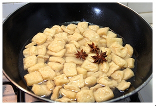 无锡最有名的特色小吃——卤汁豆腐干