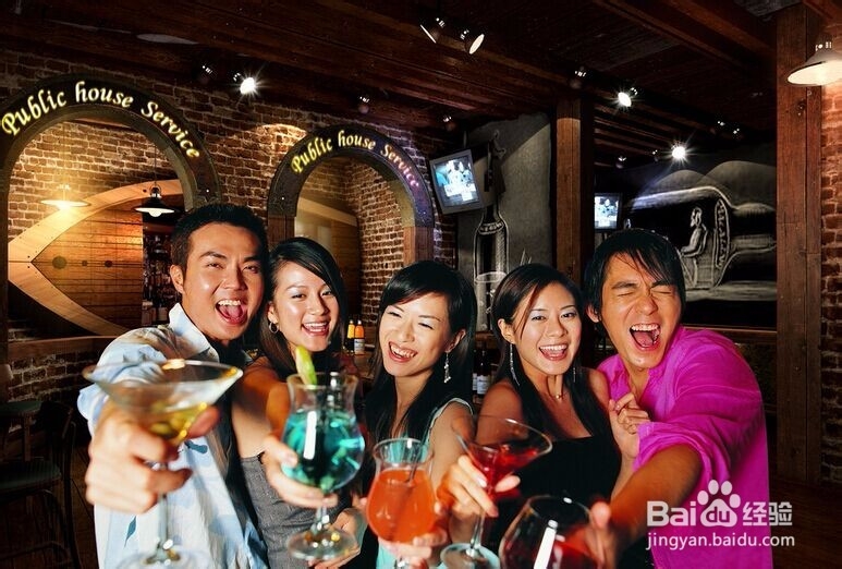 男朋友爱去酒吧怎么办