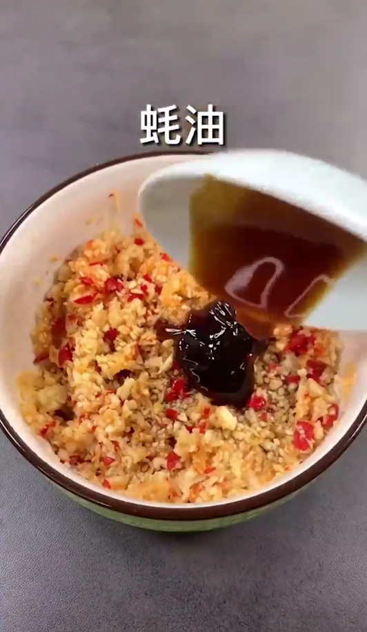 蒜蓉焖大虾怎么做
