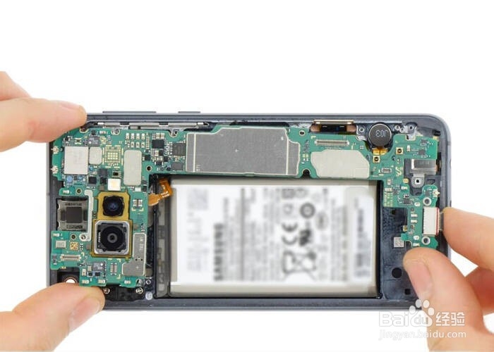 如何拆卸三星S10以更换后置摄像头