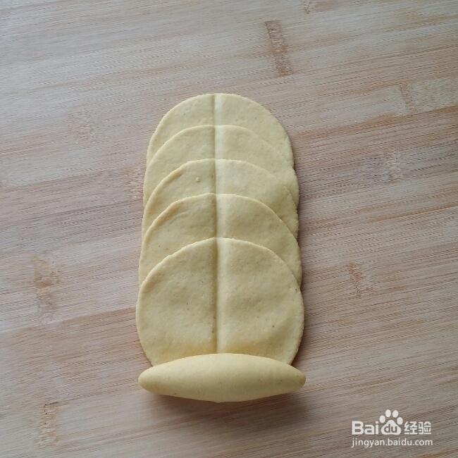 非常简单的豆渣南瓜面粉玫瑰馒头