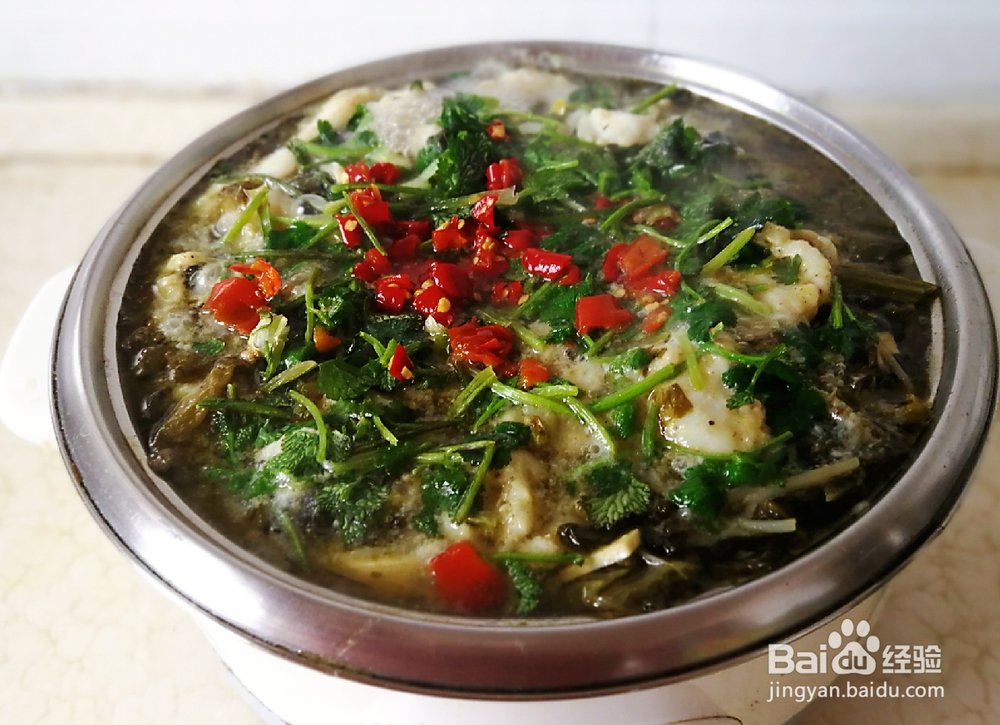 吃光光的酸菜巴沙鱼火锅