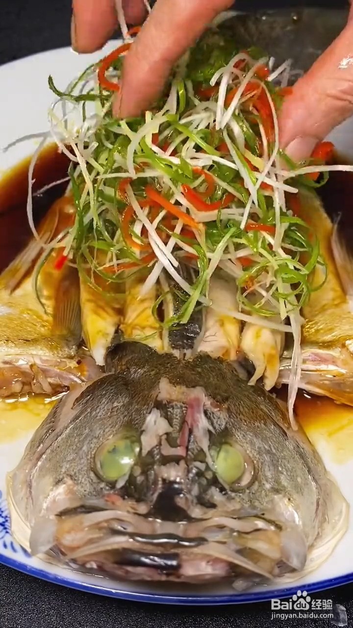 如何制作好吃的清蒸鱼？