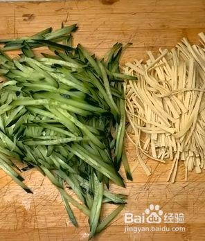 如何做爽口黄瓜拌干豆腐丝