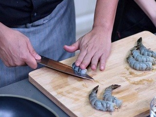 咖喱鲜虾粉丝煲怎么做?