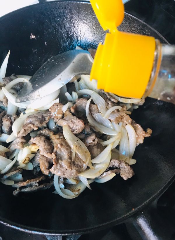 黑椒牛肉爆洋葱