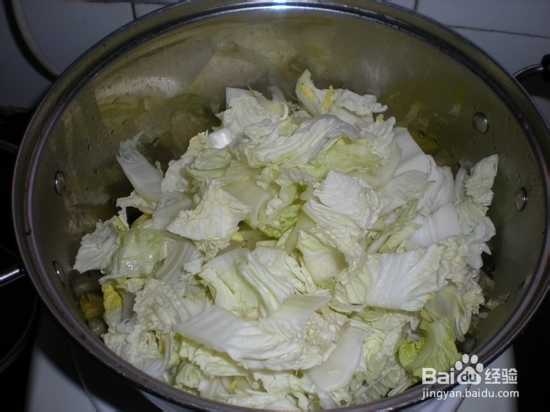 白菜怎么做汤更鲜美——白菜蛋饺汤