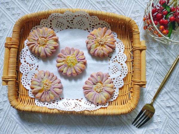 紫薯花朵豆沙酥饼