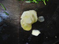 香葱啫啫鸡的做法