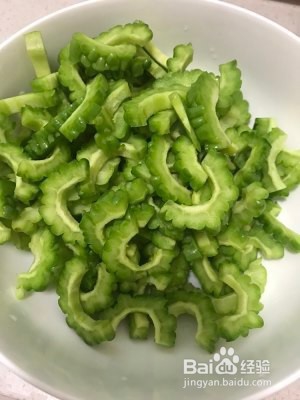 食补佳品凉拌苦瓜的做法