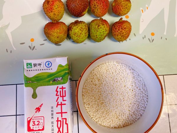 荔枝牛奶西米露