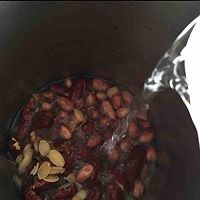 怎么制作红枣花生杏仁露