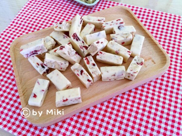 蔓越莓核桃牛轧糖