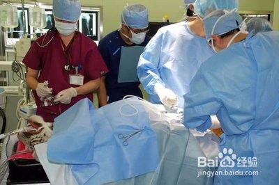 打篮球扭伤膝盖怎么办 百度经验