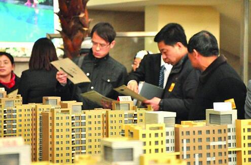 贷款买房，银行合同上有一个主要贷款人是什么意思