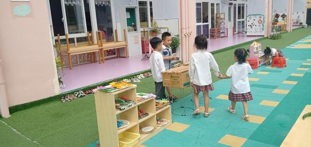 幼儿园的自主游戏背景是写什么的
