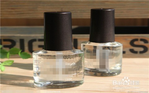 涂抹指甲油前应该做什么?