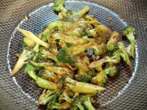 养生食补干锅西兰花（仿制烧烤西兰花）的做法