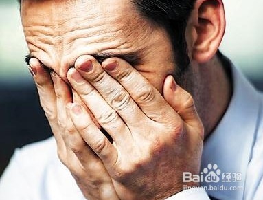 黑眼袋形成的原因是什么？远离“肿眼泡”方法