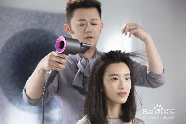 怎样吹出好看的发型