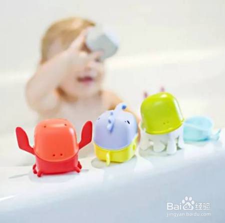 宝宝痱子总是好不了，妈妈快这样应对！