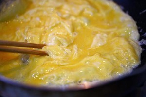 河南特色-春笋虾仁炒蛋怎么做？