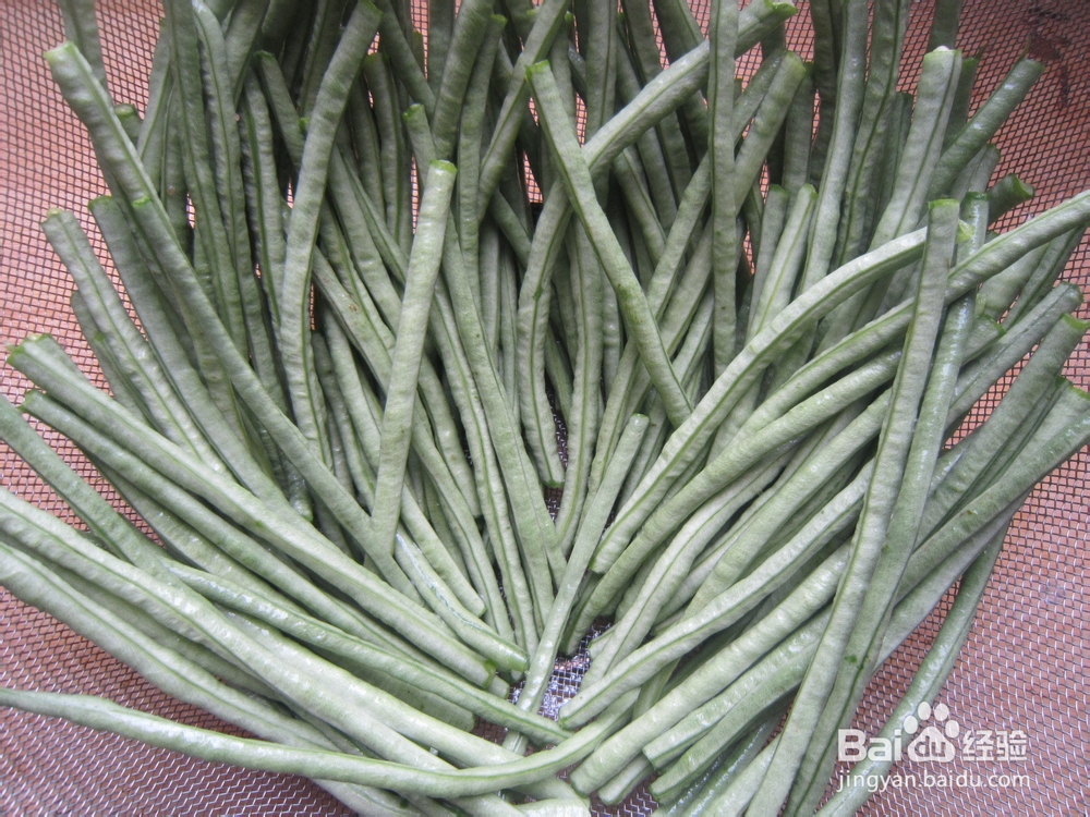 口感脆生，色泽鲜亮，开胃提神------四川泡菜