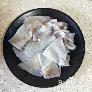 家常鱿鱼炒蒜苗的做法
