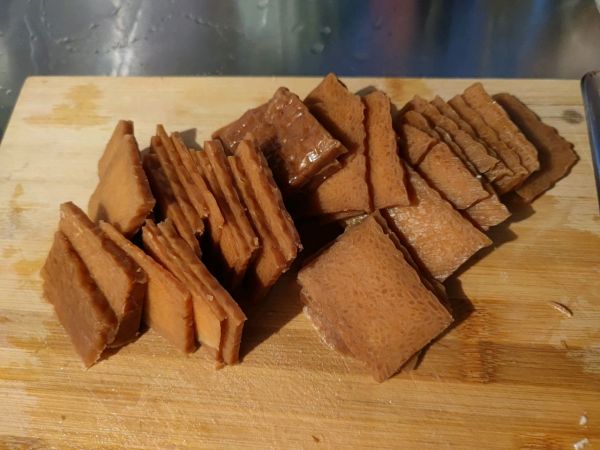 黔西黄粑炒回锅肉