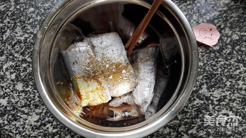 黑胡椒空炸带鱼